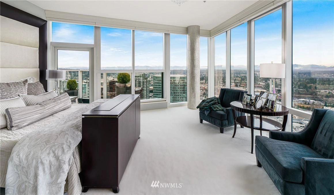 Bellevue Tower